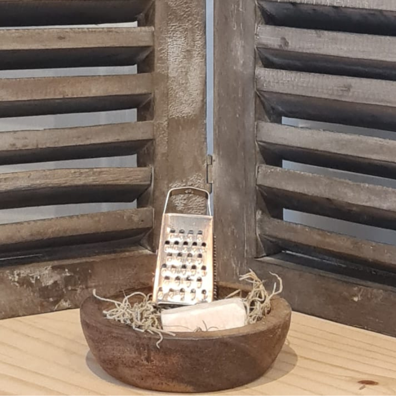 shape2you-amberblokje-met-rond-houten-schaaltje