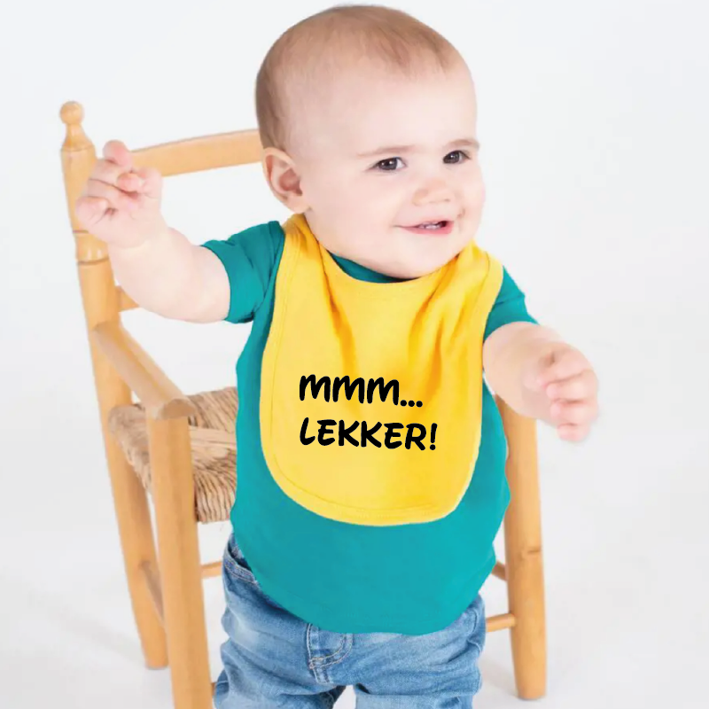 shape2you-babykleding-bedrukken-larkwood slabbetje-met-eigen-naam